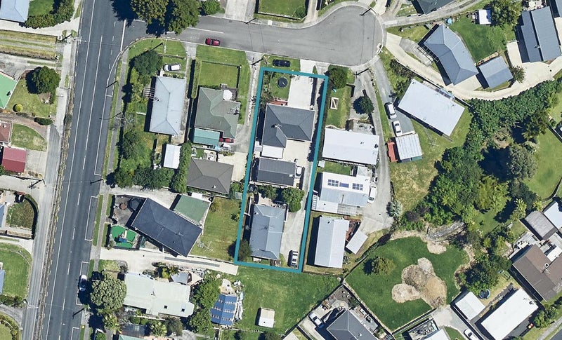 5A Canberra Place, Bellevue, Tauranga - Carousel 1