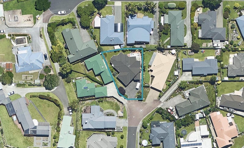43 Ranfurly Terrace, Pyes Pa, Tauranga - Carousel 1