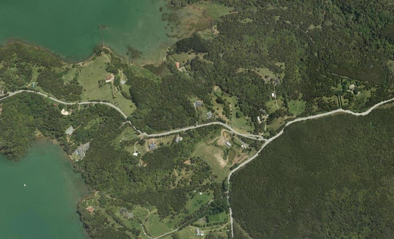 24 Tahunatapu Road, Whangarei - Carousel 1
