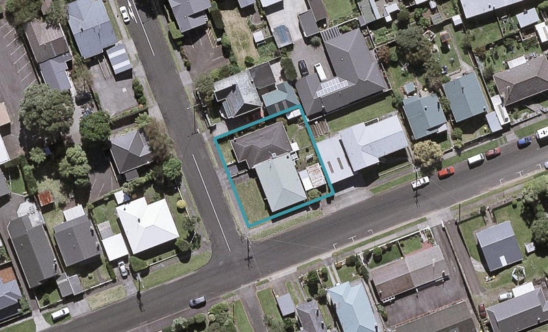 2/35 Mt Edgcumbe ST, New Plymouth, New Plymouth - Carousel 1