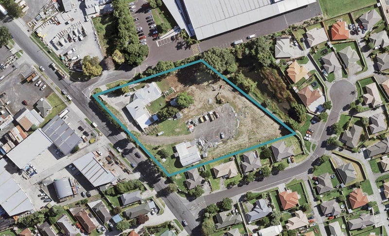 15 Oakleigh Avenue, Takanini, Auckland - Carousel 1