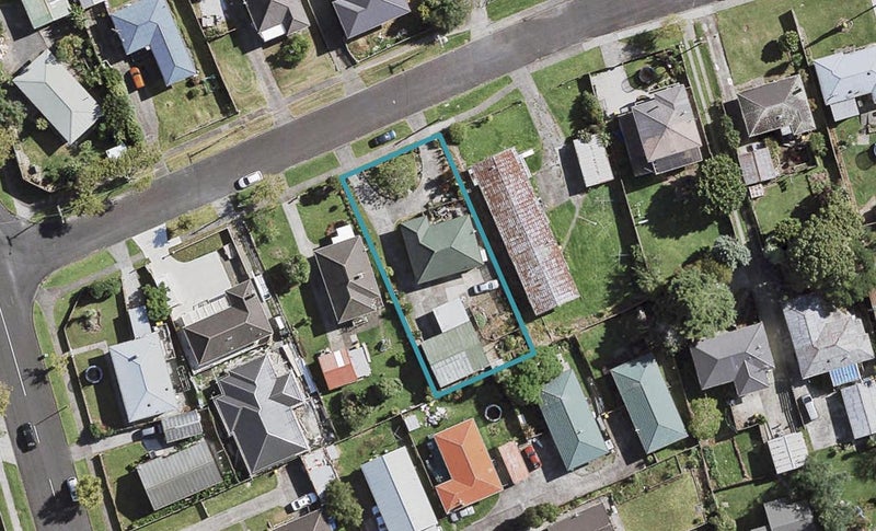 7 Hyde Street, Manurewa East, Auckland - Carousel 1