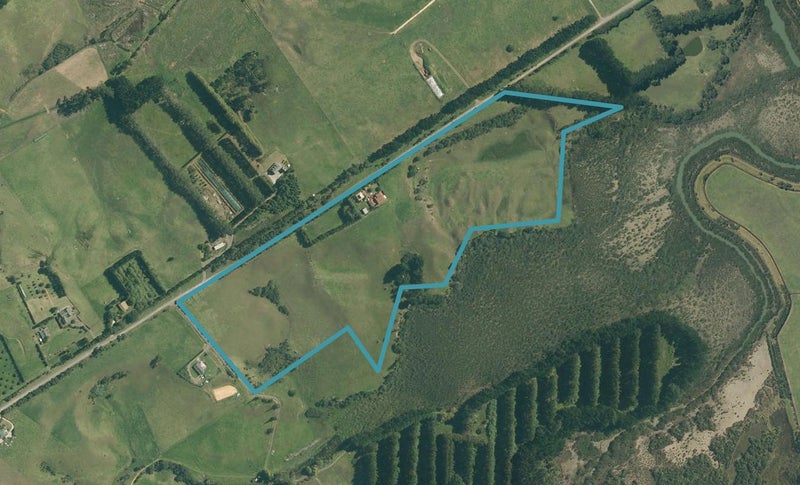 156 Mairetahi Road, Helensville - Carousel 1