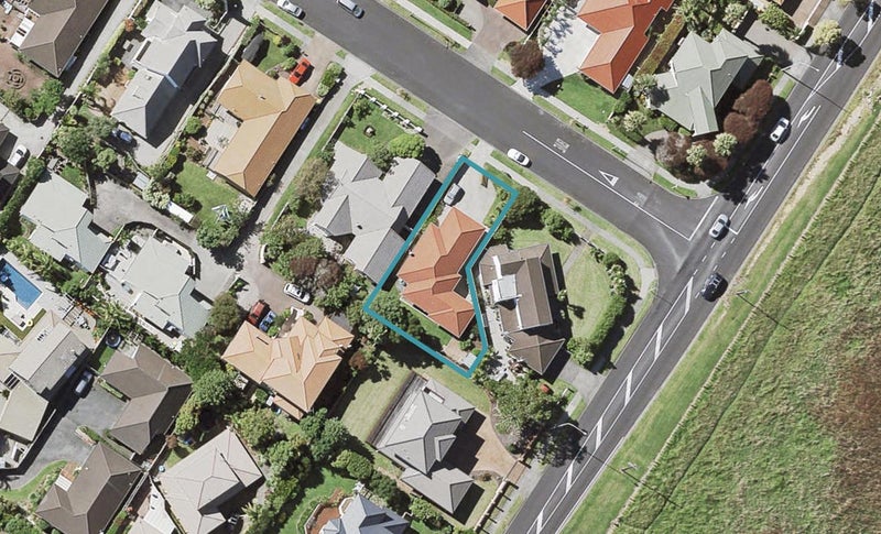 2A Clydesdale Avenue, Somerville, Manukau - Carousel 1