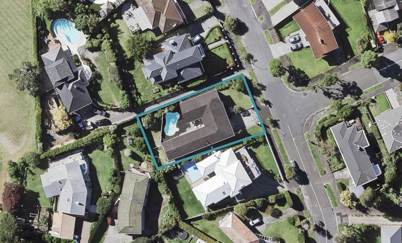 19 Vanessa Crescent, Glendowie, Auckland - Carousel 1