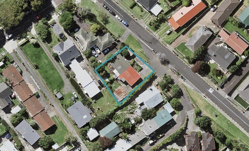 2/0 Cleary Road, Panmure, Auckland - Carousel 1