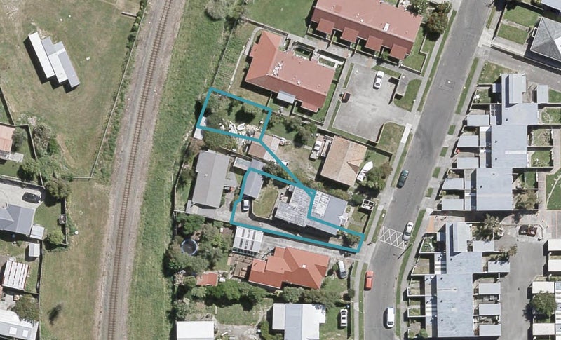 9/15 Awamutu Grove, Waiwhetu, Lower Hutt - Carousel 1