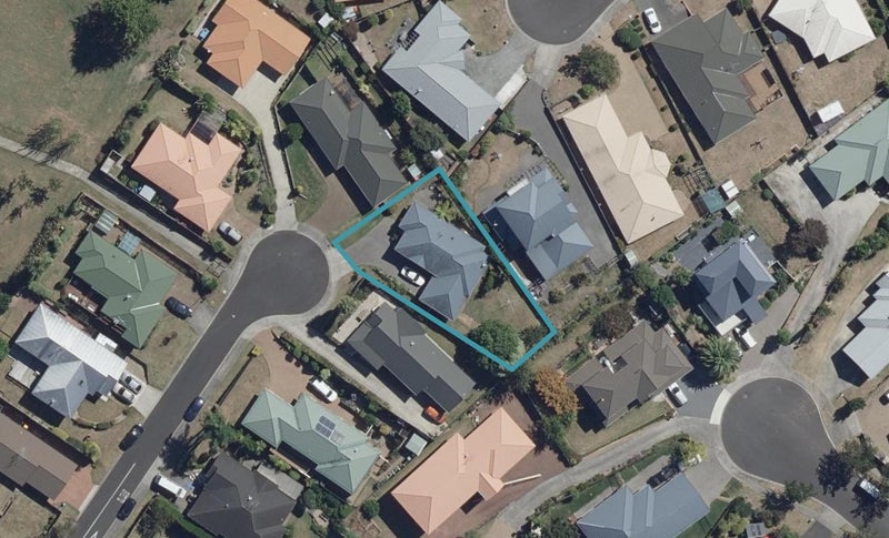 10 Glenside Rise, Grandview Heights, Hamilton - Carousel 1