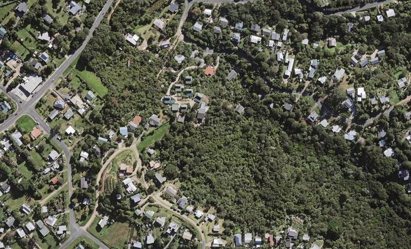 9/8 Victoria Road North, Waiheke Island, Auckland - Carousel 1