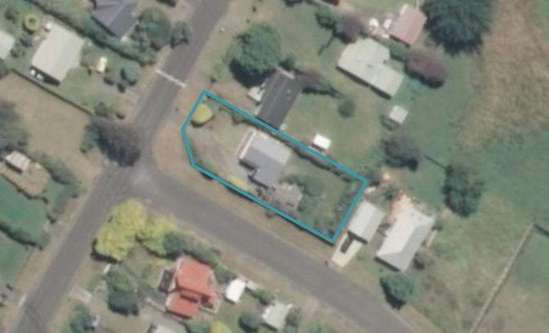 24 Sarah Street, Waikawa Beach, Manakau - Carousel 1