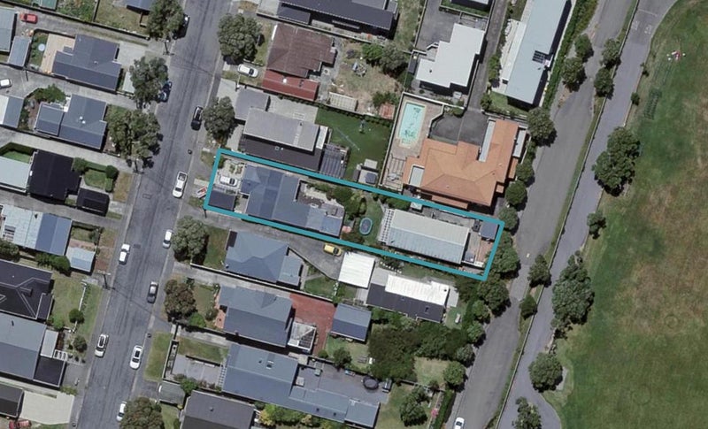 19 Mantell Street, Seatoun, Wellington - Carousel 1
