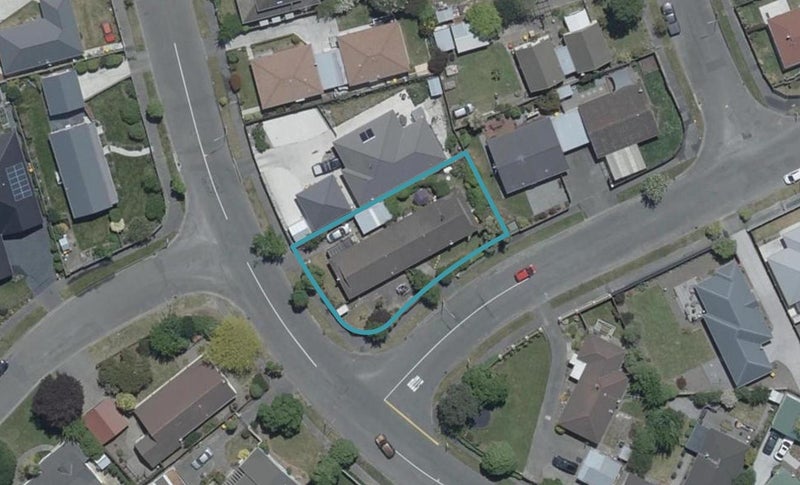 10 Brentwood Street, Parklands, Christchurch - Carousel 1
