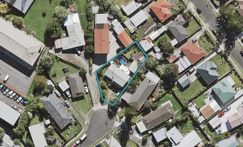 19 Lynette Place, Mangere, Auckland - Carousel 1