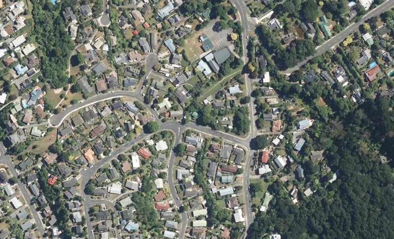 4 Sunbrae Drive, Silverstream, Upper Hutt - Carousel 1