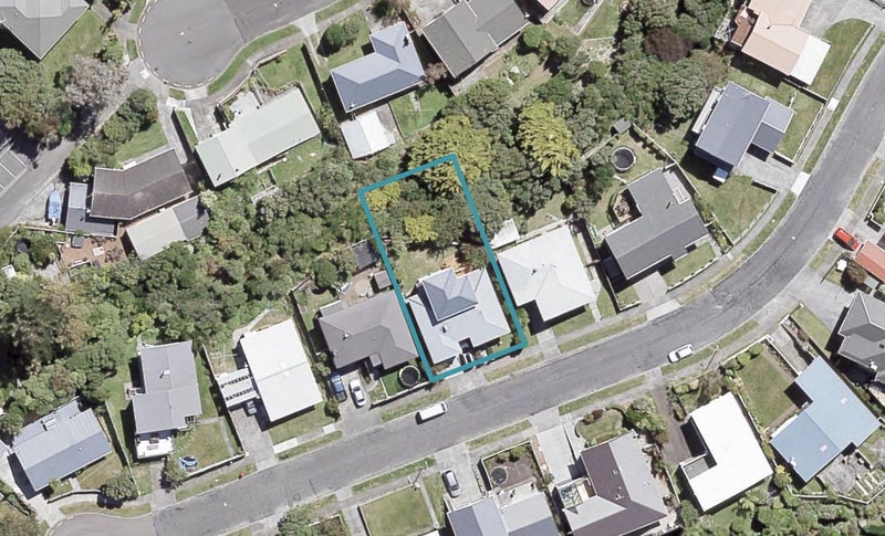 20 Maple Grove, Maungaraki, Lower Hutt - Carousel 1