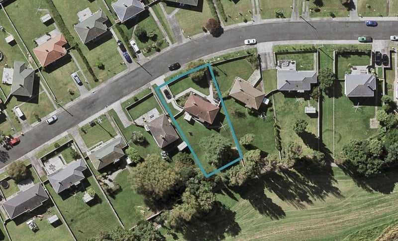 35 Plymouth Crescent, Bayswater, Auckland - Carousel 1