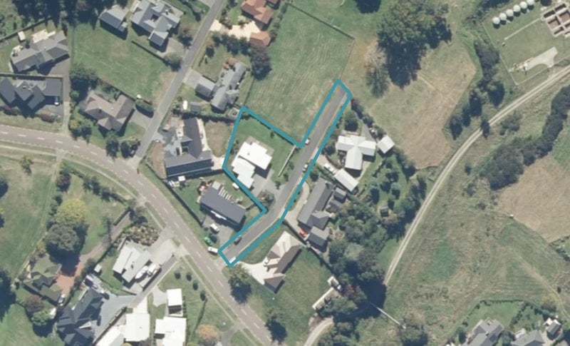 4 Cabbage Tree Grove, Kinloch, Taupō - Carousel 1