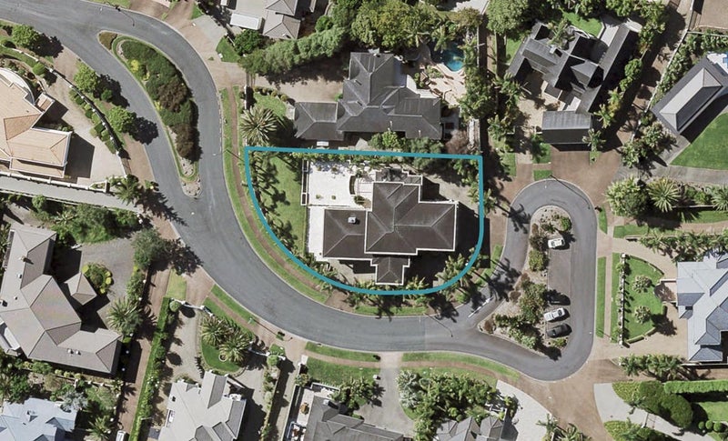60 Manor Park, Sunnyhills, Auckland - Carousel 1