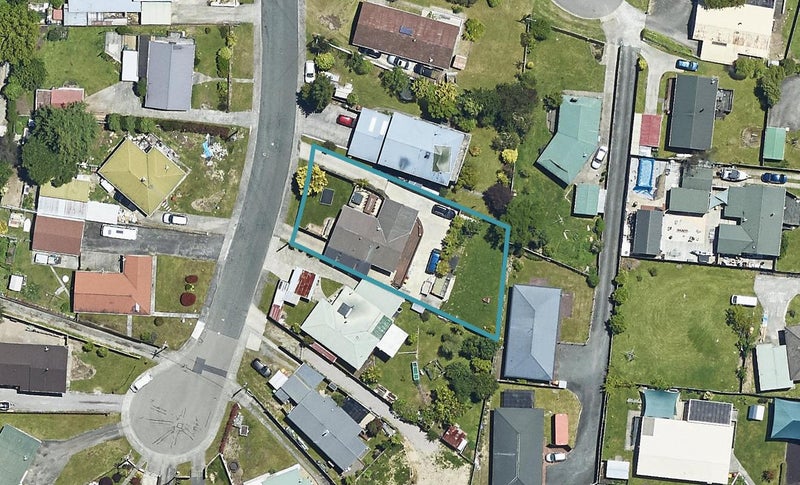 6 Tudor Place, Koutu, Rotorua - Carousel 1
