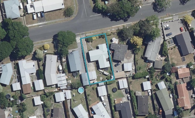 28 Challinor Street, Pukete, Hamilton - Carousel 1