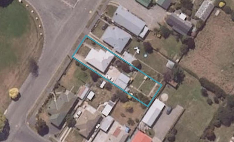 43 Taward Street, Oamaru North, Oamaru - Carousel 1