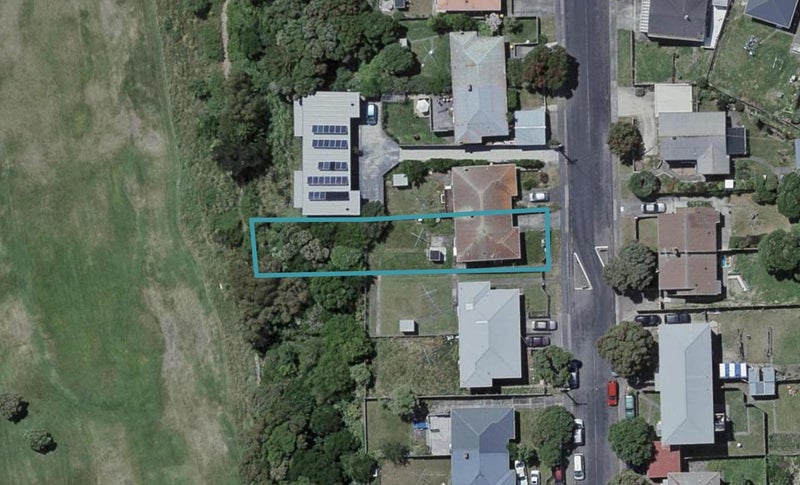 52A Raukawa Street, Strathmore Park, Wellington - Carousel 1