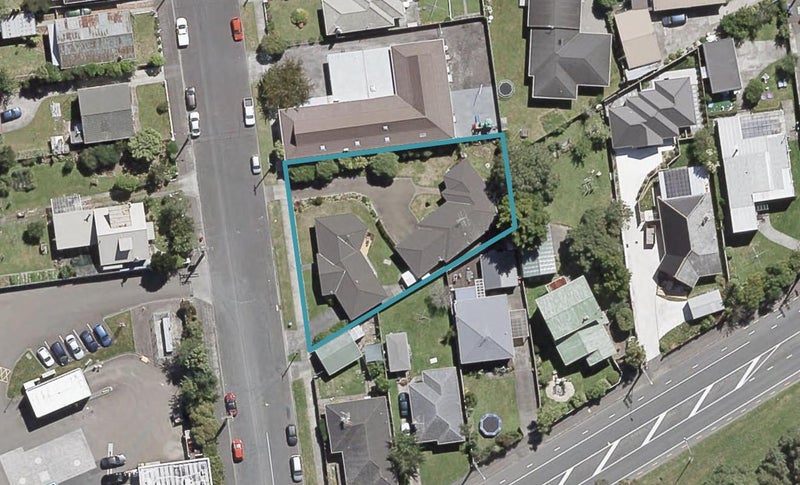 1/2 Exchange Street, Ebdentown, Upper Hutt - Carousel 1