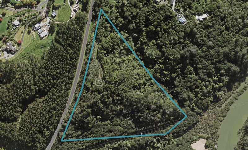 201 Paremoremo Road, Lucas Heights, Auckland - Carousel 1