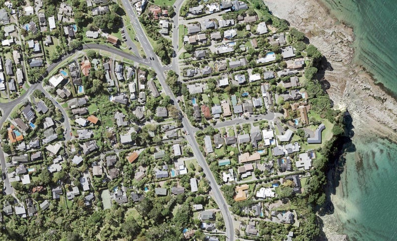 2 Red Bluff Rise, Campbells Bay, Auckland - Carousel 1