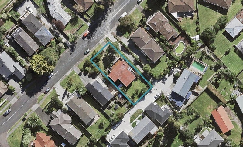 38 Velma Road, Hillcrest, Auckland - Carousel 1