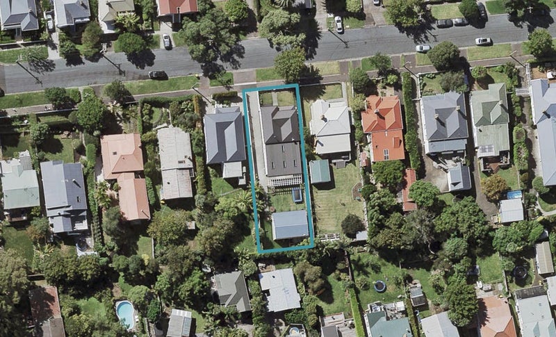 15 Ewen Alison Avenue, Devonport, Auckland - Carousel 1