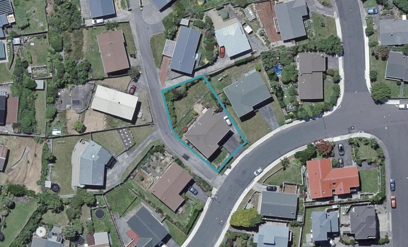 25 Sunhaven Drive, Newlands, Wellington - Carousel 1