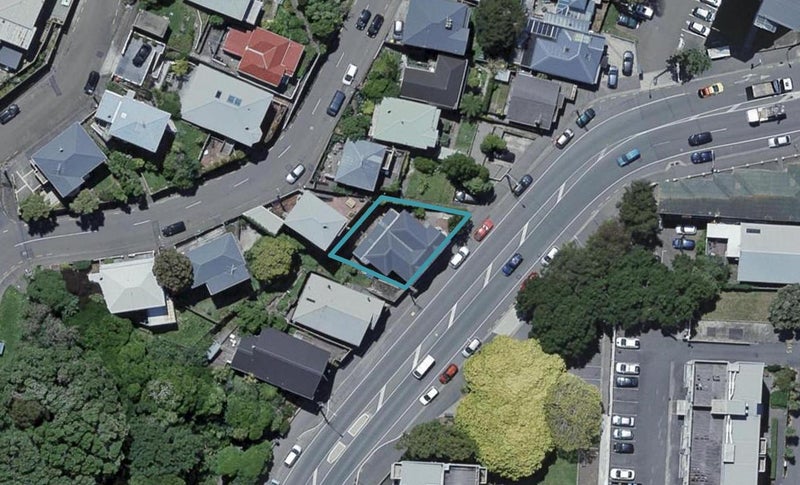 16 Brooklyn Road, Aro Valley, Wellington - Carousel 1