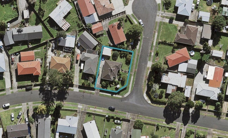 2 Maitland Place, Favona, Auckland - Carousel 1