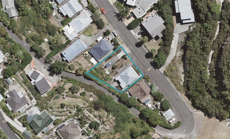 19 Hornsey Road, Bluff Hill, Napier - Carousel 1