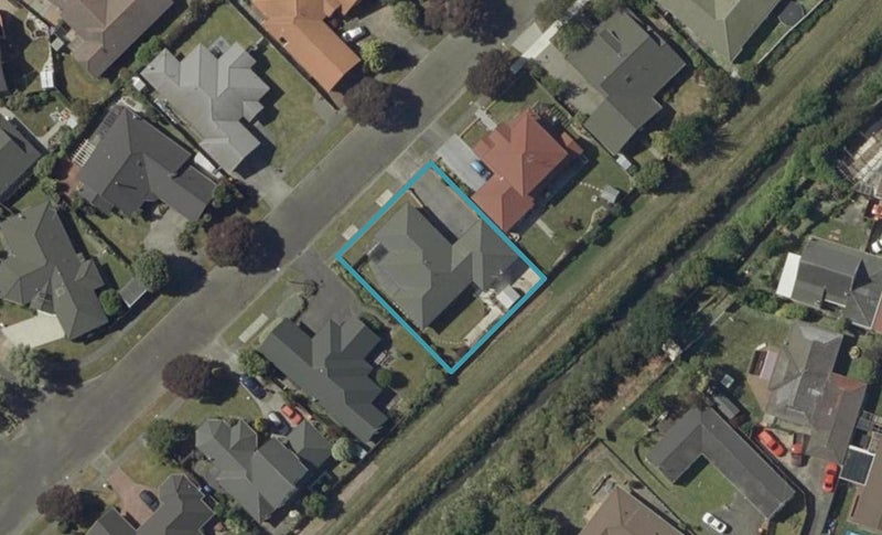 24 Caroline Crescent, Highbury, Palmerston North - Carousel 1