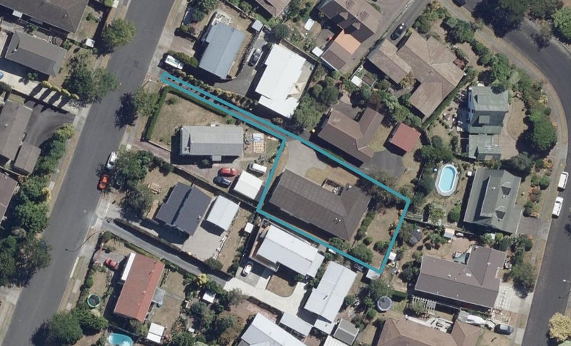 19 Pohutukawa Drive, Pukete, Hamilton - Carousel 1