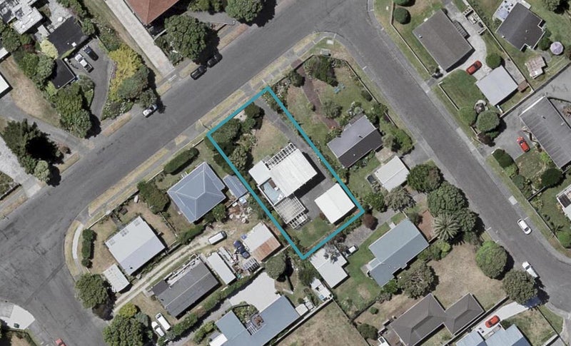 122 Tutere Street, Waikanae Beach, Waikanae - Carousel 1