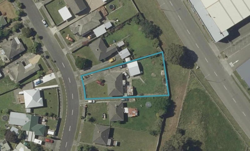 73 Clyde Crescent, Roslyn, Palmerston North - Carousel 1