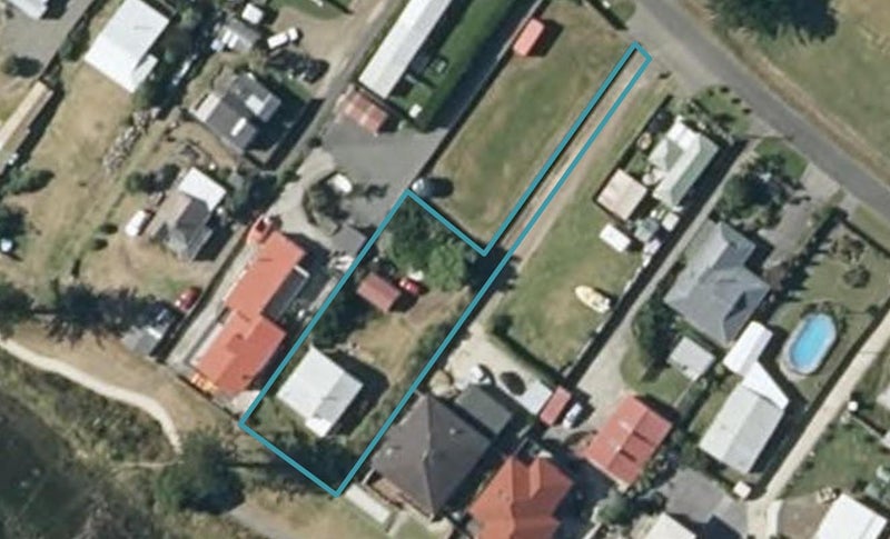 10 Hall Place, Foxton Beach, Foxton - Carousel 1