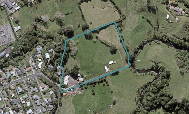 29 Saxton Road, Upper Vogeltown, New Plymouth - Carousel 1