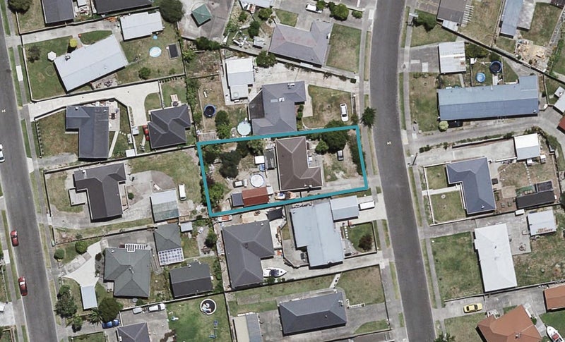 6 Merton Crescent, Pirimai, Napier - Carousel 1