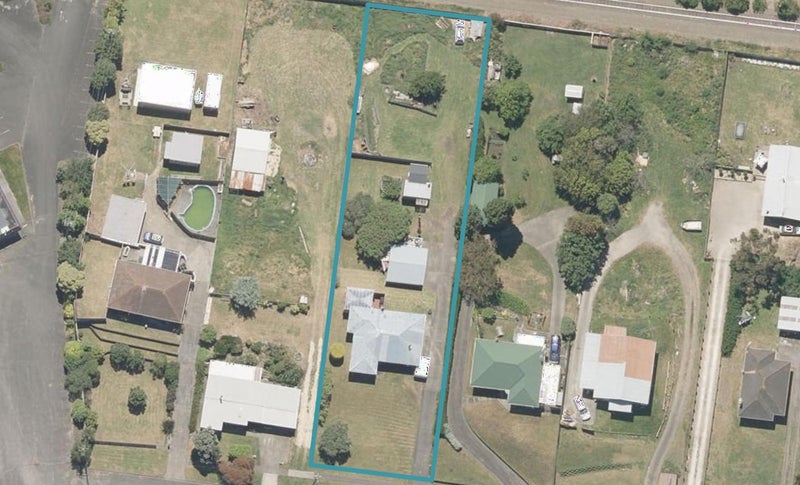 18 Wordsworth Street, Gonville, Whanganui - Carousel 1