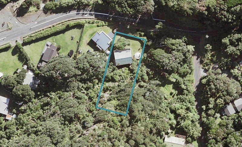 58 Beach Valley Road, Piha, Piha - Carousel 1