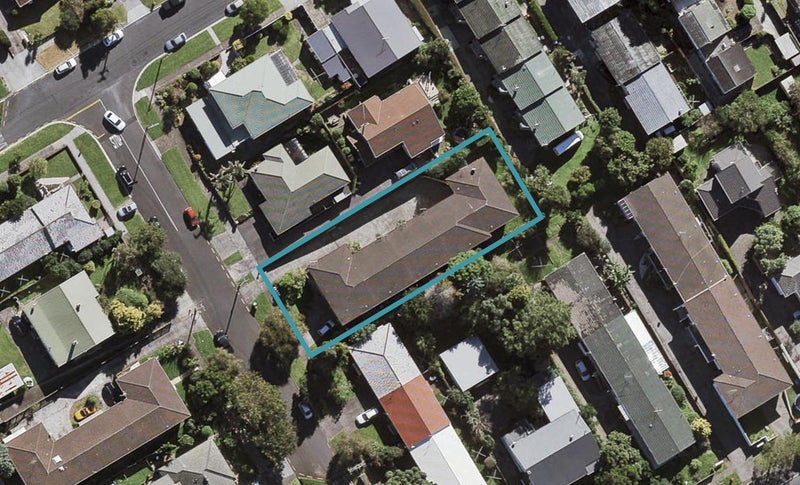 1/1 Rongo Road, Royal Oak, Auckland - Carousel 1