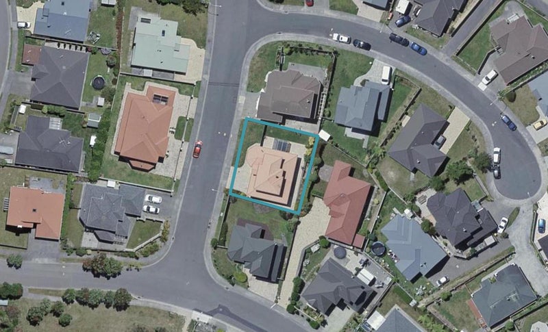 4A 4B Hine RD, Wainuiomata, Lower Hutt - Carousel 1
