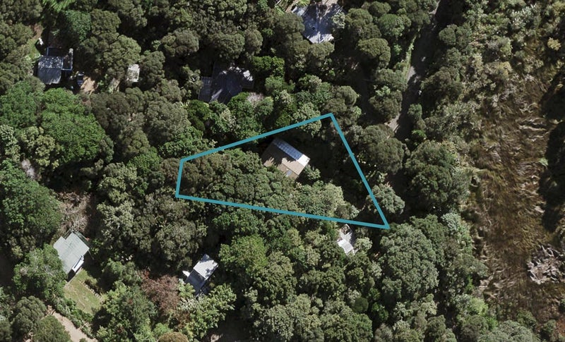 65 Wilma Road, Ostend, Waiheke Island - Carousel 1