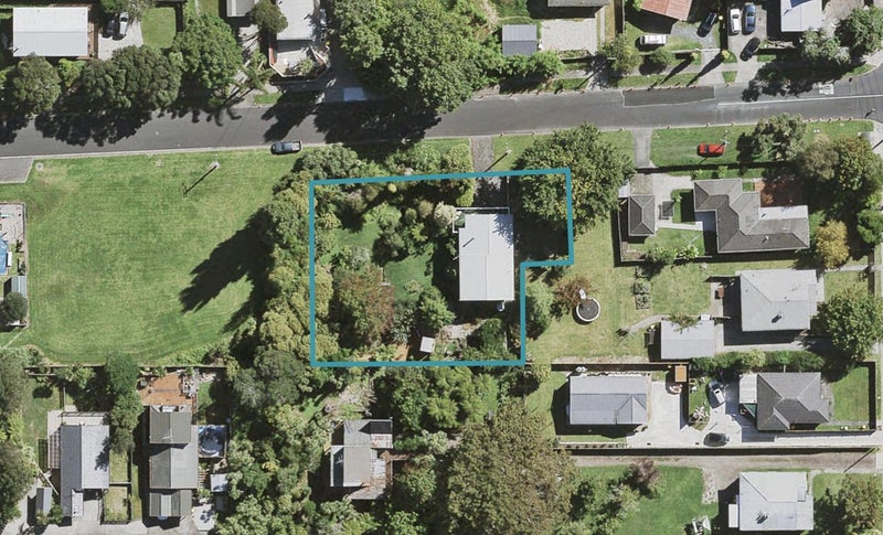 2 Levy Road, Glen Eden, Auckland - Carousel 1