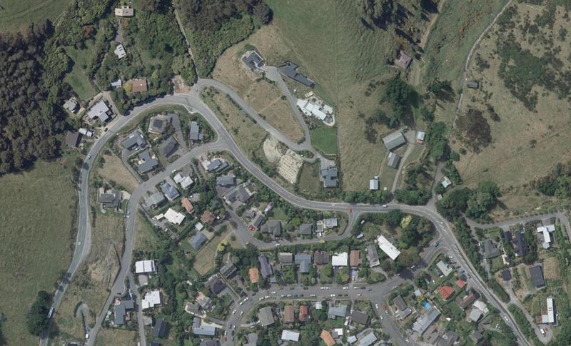 92D Governors Bay Road, Cass Bay, Lyttelton - Carousel 1