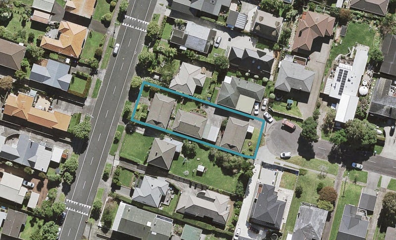 2/22 Admiral Beatty Avenue, Three Kings, Auckland - Carousel 1